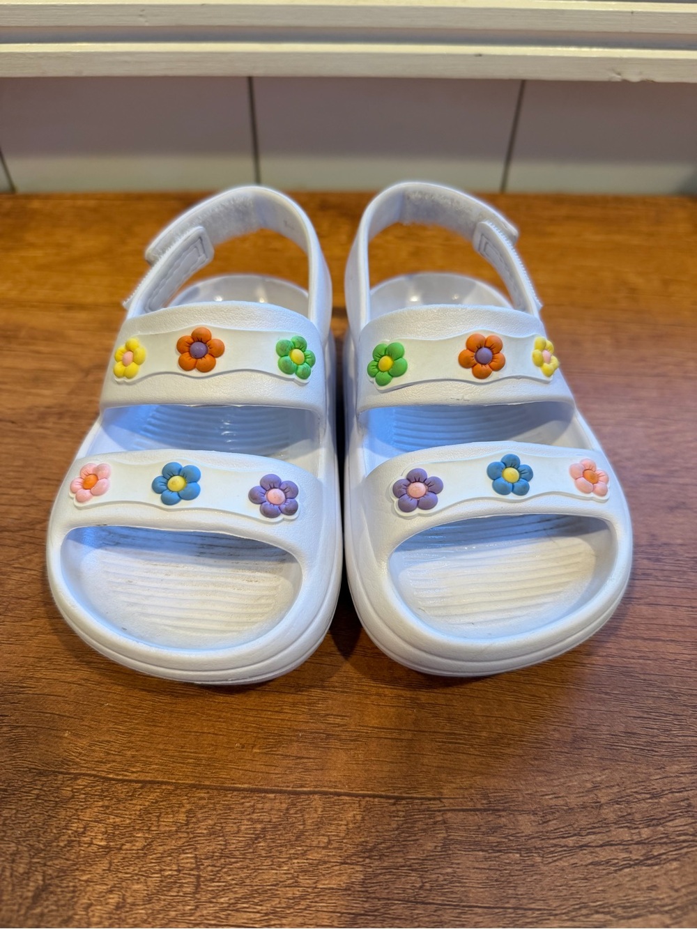 wonder nation White Kids Sandals with Multicolor Flower Accents